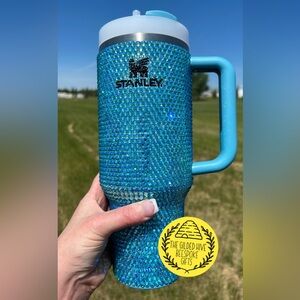 Glass Rhinestone40oz Authentic Stanley Quencher 2.0 in ‘Pool’.